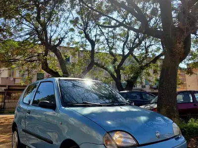 Usata Fiat 600 54 CV (39 kW) 2005 Blu Utilitaria