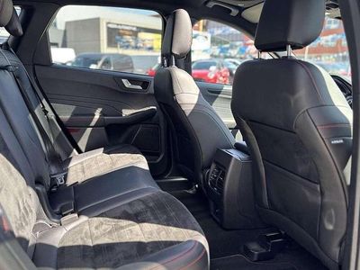 Grigio Usata 2023 Ford Kuga Titanium SUV | 23.850 € (Buon prezzo)