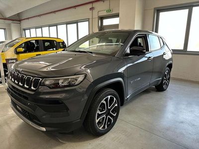 Graphite grey Nuova 2025 Jeep Compass Altitude SUV | 53.530 €