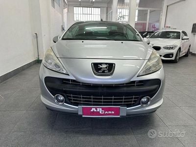Usata Peugeot 207 CC 110 CV (80 kW) 2007 Grigio Cabrio