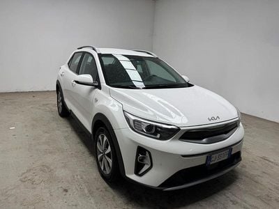 Occasion Kia Stonic Style 101 ch (74 kW) 2022 Blanc SUV
