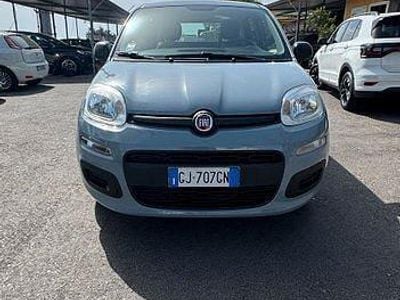 Usata Fiat Panda 70 CV (51 kW) 2022 Grigio Utilitaria