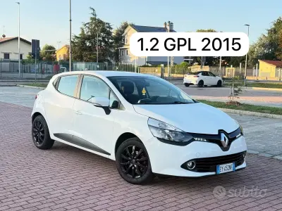 Usata Renault Clio IV 72 CV (52 kW) 2015 Bianco Berlina