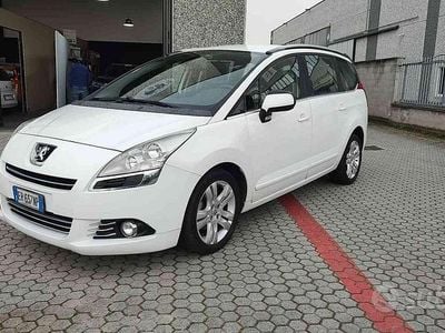 Usata Peugeot 5008 116 CV (85 kW) 2013 Bianco Monovolume