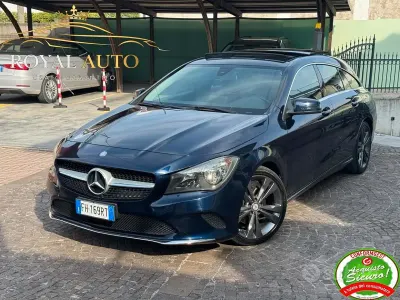 Usata Mercedes CLA200 136 CV (100 kW) 2017 Blu Station wagon