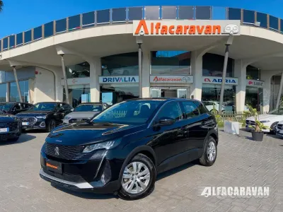 Usata Peugeot 3008 Active 131 CV (96 kW) 2023 Nero SUV
