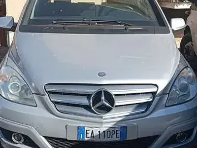 Usata Mercedes B180 109 CV (80 kW) 2009 Monovolume