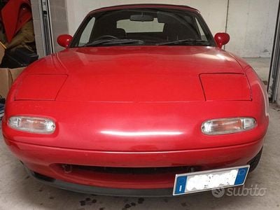 Usata Mazda MX5 131 CV (96 kW) 1995 Rosso Cabrio