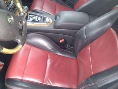 Usata Jaguar XJR S 396 CV (291 kW) 2003 Grigio Berlina