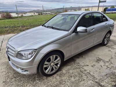 Usata 2009 Mercedes C220 Avantgarde Berlina | 3099 € (Buon prezzo)