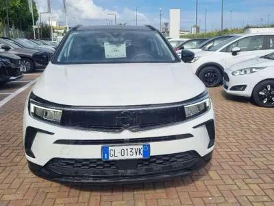 Usata Opel Grandland X 131 CV (96 kW) 2023 Bianco SUV