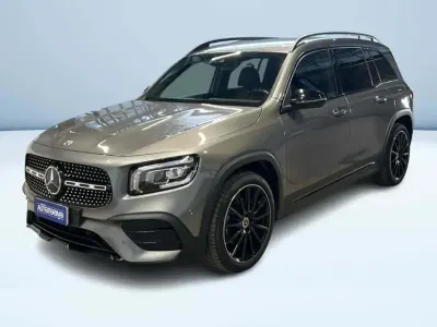 Usata Mercedes GLB200 Premium 150 CV (110 kW) 2023 Grigio SUV