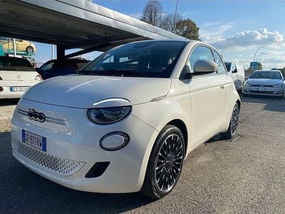Usata Fiat 500e Icon 86 kW (118 CV) 2021 Bianco Berlina