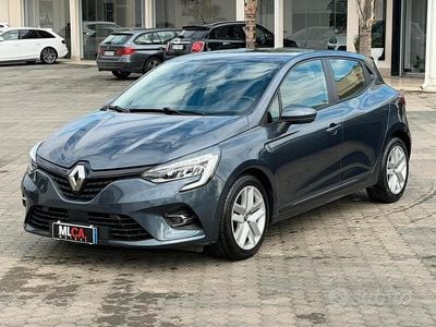 Usata Renault Clio V Business 101 CV (74 kW) 2021 Grigio Utilitaria