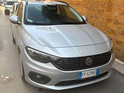 Usata Fiat Tipo Easy 95 CV (69 kW) 2018 Argento Station wagon