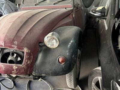 Occasion Citroën 2CV 29 ch (21 kW) 1985 Rouge Berline
