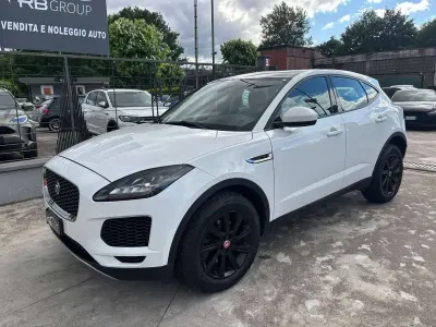 Usata Jaguar E-Pace R-Dynamic 150 CV (110 kW) 2019 Bianco SUV