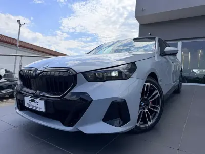Usata BMW 520 M Sport 197 CV (144 kW) 2024 Grigio SUV