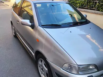 Usata Fiat Punto 133 CV (97 kW) 1994 Grigio Utilitaria