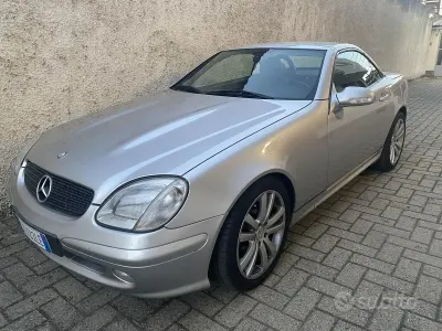Usata Mercedes SLK200 218 CV (160 kW) 2003 Cabrio