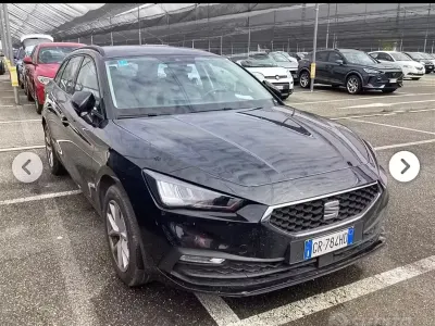 Usata Seat Leon Style 116 CV (85 kW) 2023 Nero Station wagon