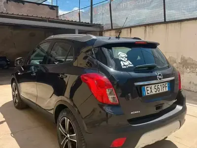 Usata Opel Mokka S 140 CV (102 kW) 2014 Nero SUV