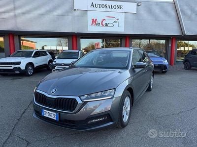 Usata Skoda Octavia Executive 116 CV (85 kW) 2023 Grigio Station wagon