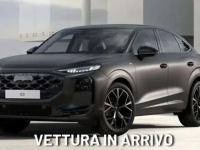 Nuova Audi Q3 Sportback Ambiente 150 CV (110 kW) 2026 Marrone madeira effetto opaco SUV