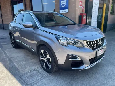 Usata Peugeot 3008 131 CV (96 kW) 2020 Argento SUV