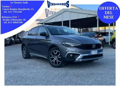 Usata Fiat Tipo Cross 101 CV (74 kW) 2021 Grigio Berlina