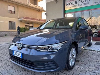 Usata VW Golf VII Life 115 CV (84 kW) 2021 Grigio Utilitaria