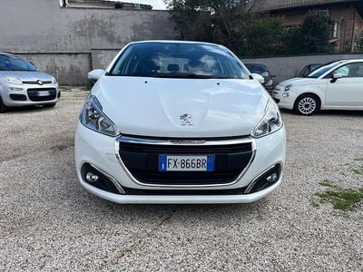 Usata Peugeot 208 Allure 83 CV (61 kW) 2019 Bianco Utilitaria