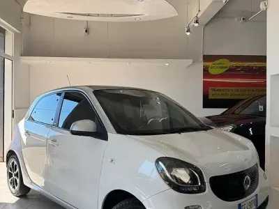 Usata Smart ForFour Passion 71 CV (52 kW) 2016 Bianco Utilitaria