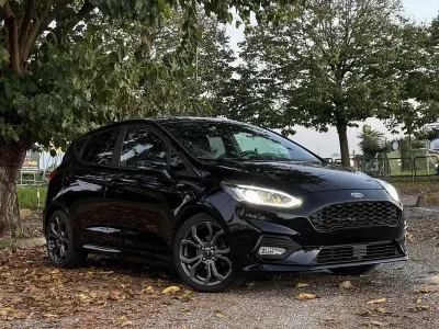 Usata Ford Fiesta ST-Line 86 CV (63 kW) 2018 Nero Utilitaria