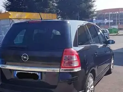 Usata Opel Zafira Edition 150 CV (110 kW) 2009 Monovolume