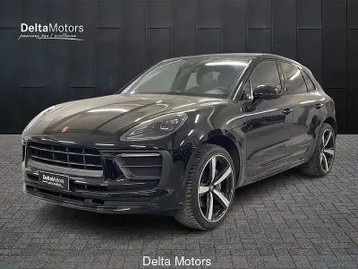 Usata Porsche Macan 265 CV (194 kW) 2023 Nero metallizzato SUV