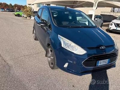 Usado Ford B-MAX Titanium 100 CV (73 kW) 2015 Azul Monovolumen