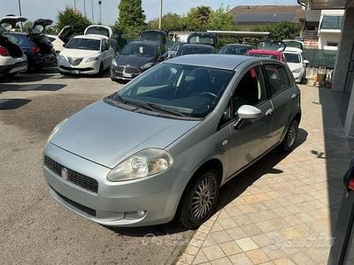 Usata Fiat Grande Punto 65 CV (47 kW) 2008 Grigio Utilitaria