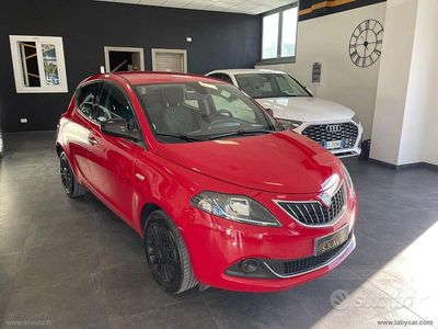 Usata Lancia Ypsilon S 69 CV (50 kW) 2022 Rosso Utilitaria