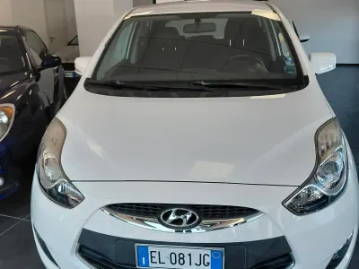 Usata Hyundai ix20 90 CV (66 kW) 2012 Bianco Utilitaria