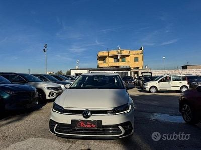 Usata VW Polo Style 95 CV (69 kW) 2023 Beige Utilitaria