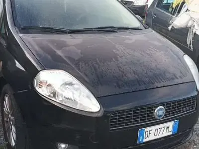 Usata Fiat Grande Punto Dynamic 75 CV (55 kW) 2006 Utilitaria