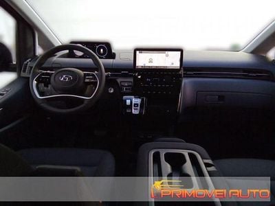Usata Hyundai Staria Trend 177 CV (130 kW) 2023 Nero Monovolume