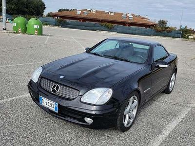Usata Mercedes SLK200 163 CV (119 kW) 2004 Nero Cabrio