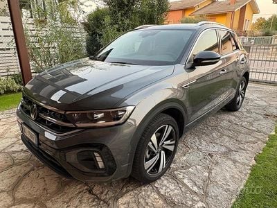 Usata VW T-Roc R-line 150 CV (110 kW) 2022 Grigio SUV