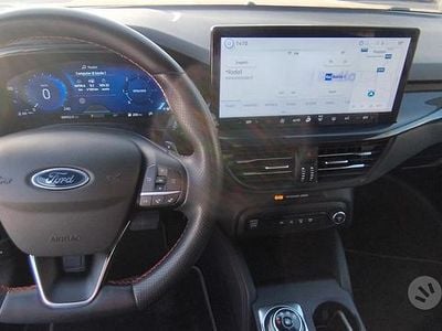 Usata Ford Focus ST-Line X 115 CV (84 kW) 2023 Grigio Berlina