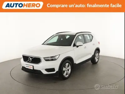 Usata Volvo XC40 Momentum 129 CV (94 kW) 2021 Bianco SUV