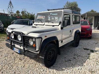 Occasion Land Rover Defender 86 ch (63 kW) 1987 Blanc SUV