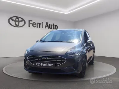 Usado Ford Fiesta Titanium 125 HP (91 kW) 2023 Cinzento Citadino