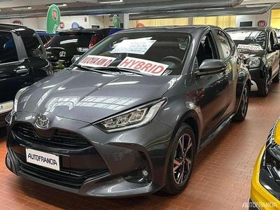 Nuova Toyota Yaris Hybrid Trend 116 CV (85 kW) 2025 Grigio Utilitaria